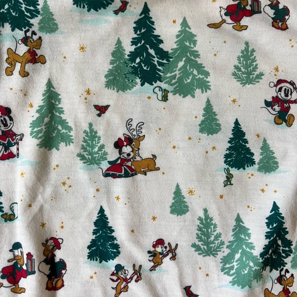 Disney Store Christmas Holiday Nightgown 9/10 - Picture 3 of 3